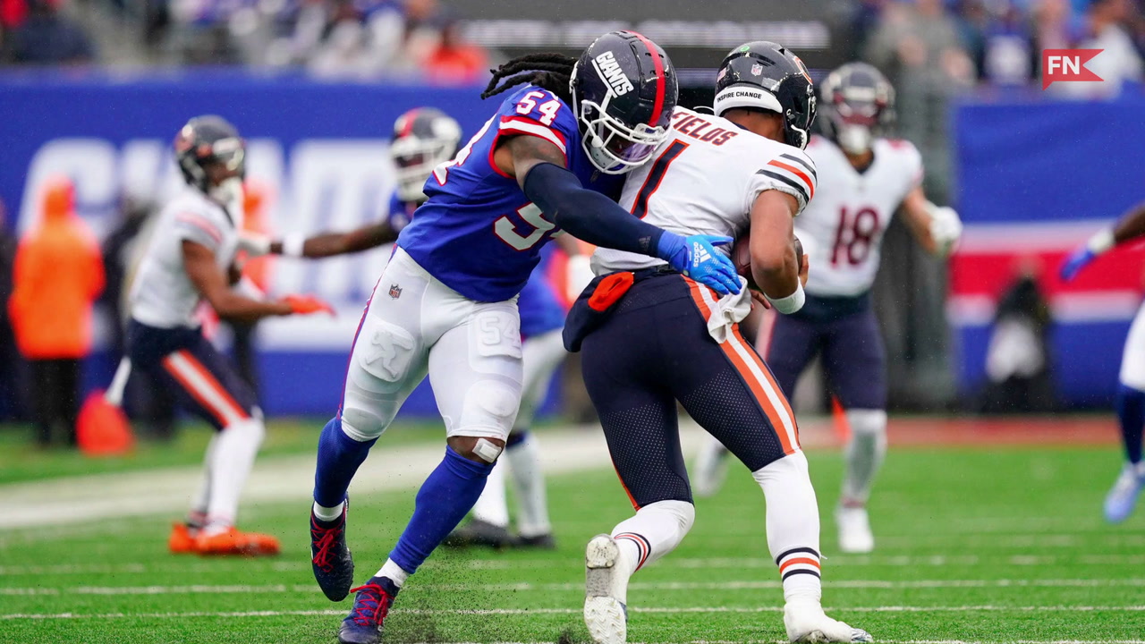 Chicago Bears safety Jaquan Brisker (9) makes a diving attempt at an  incomplete pass ahead of Minnesota Vikings wide receiver Justin Jefferson  during the first half of an NFL football game, Sunday