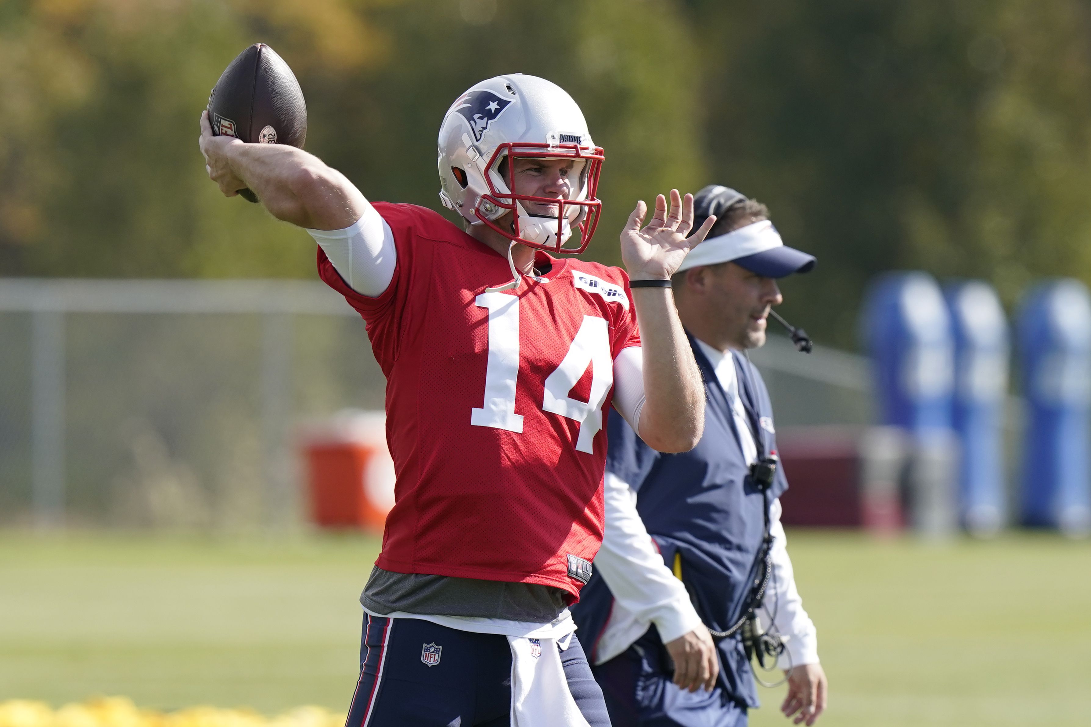 Patriots set to sign Garrett Gilbert to practice squad as Mac Jones, Brian  Hoyer battle injuries, per report 