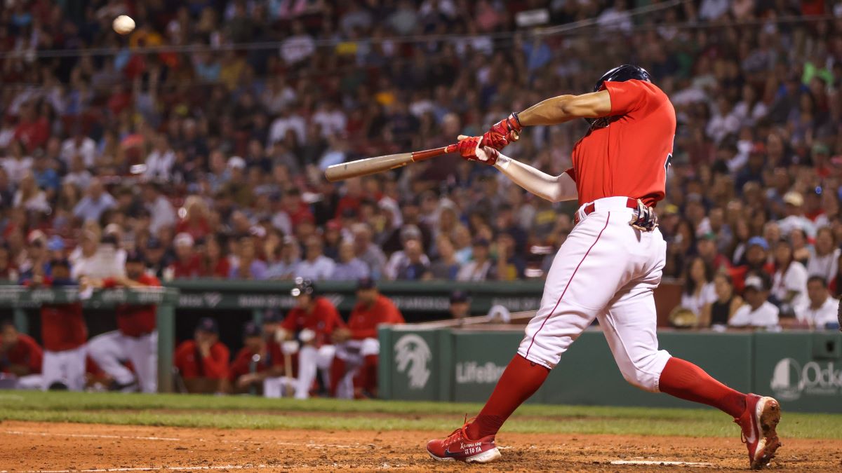 Xander Bogaerts: Christian Vázquez trade made him question Red Sox