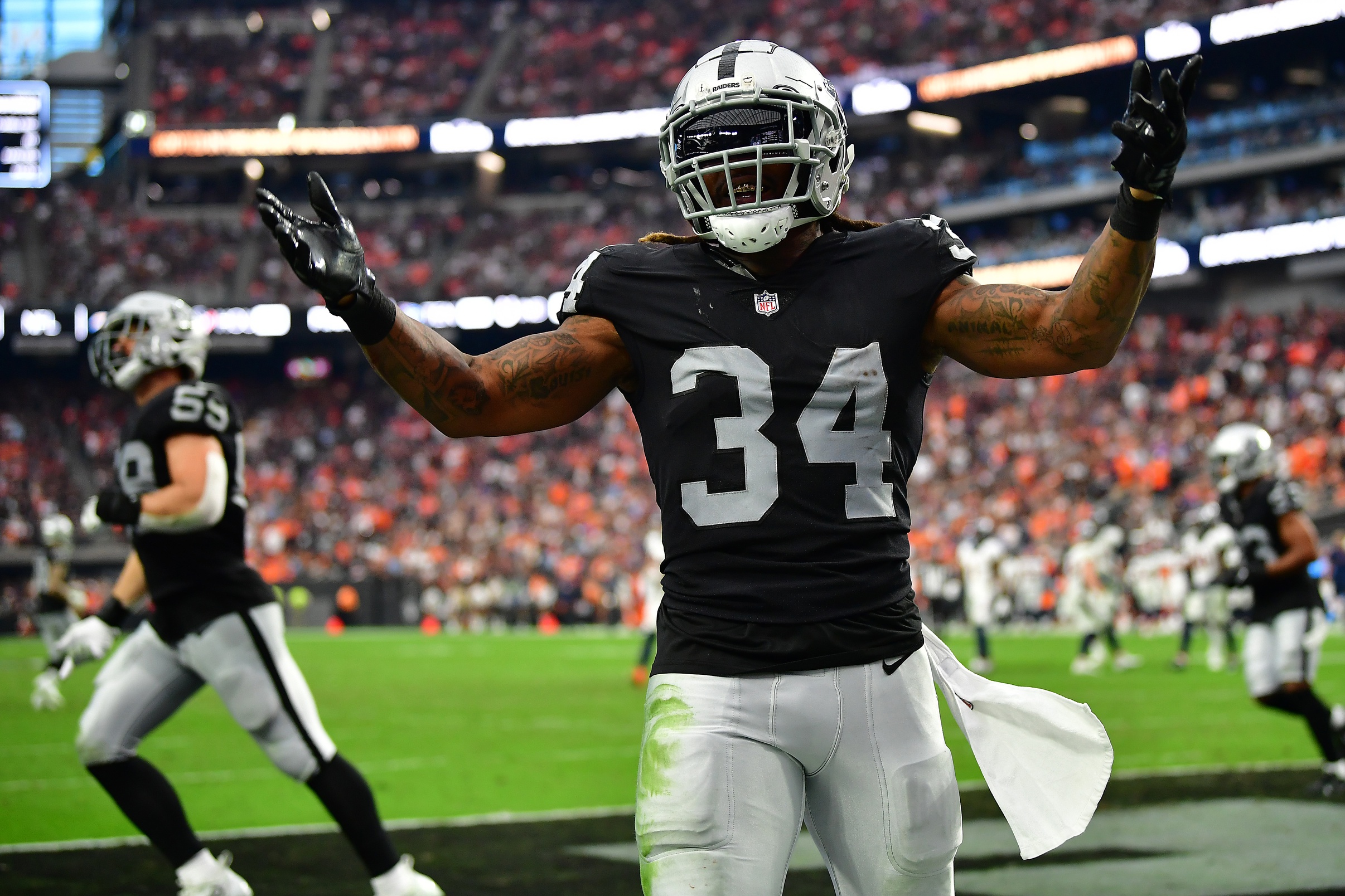 From The Las Vegas Raiders Locker Room Rb Brandon Bolden Sports