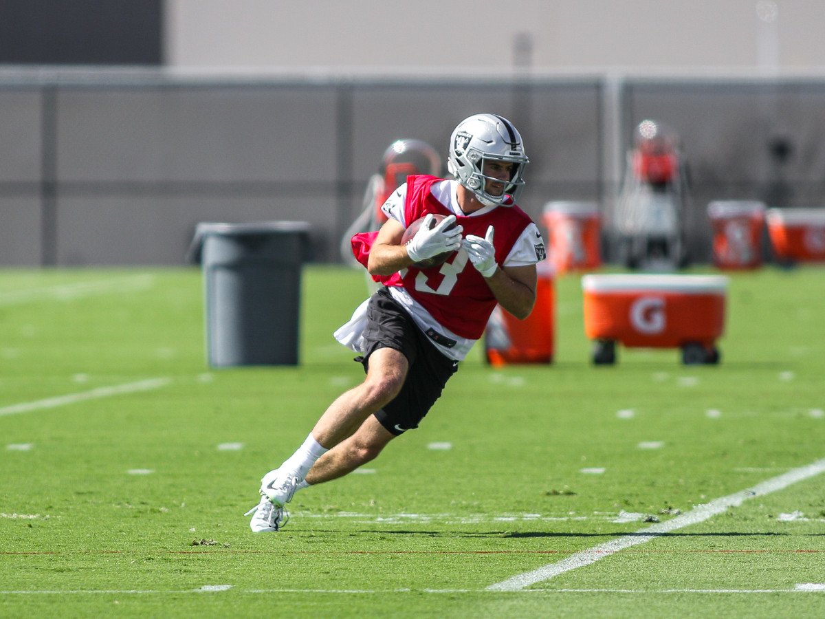 Las Vegas Raiders' Hunter Renfrow catches a pass during a practice at NFL  football training camp Friday, Aug. 4, 2023, in Henderson, Nev. (AP  Photo/John Locher Stock Photo - Alamy