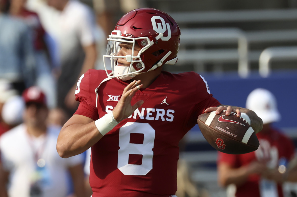 Dillon Gabriel warms up Saturday at the Cotton Bowl.