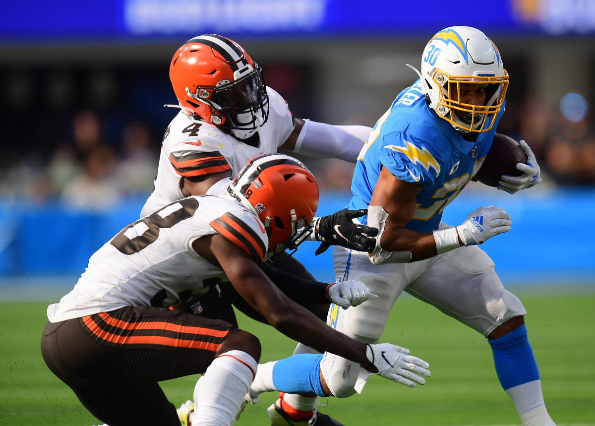 Los Angeles Chargers' Run Defense to Face Tall Order Against Cleveland  Browns' Rushing Tandem - Sports Illustrated Los Angeles Chargers News,  Analysis and More