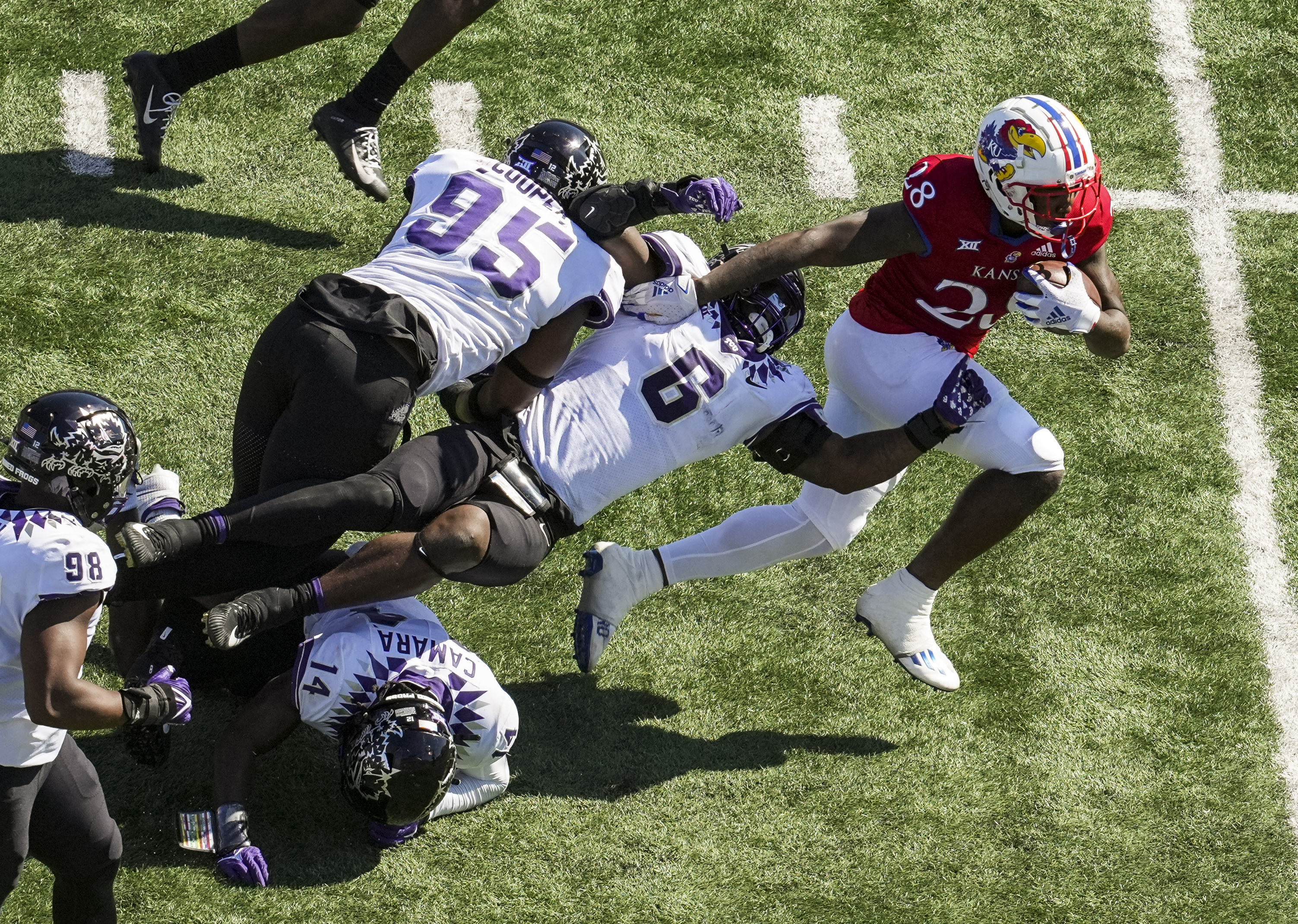 Kansas Jayhawks Come Up Short Against Undefeated TCU Horned Frogs 38-31 ...