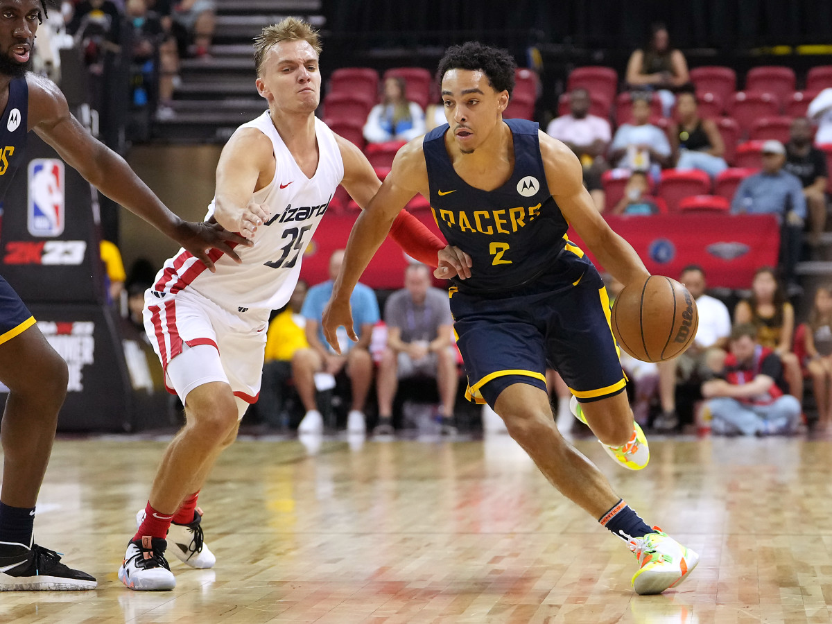 Indiana Pacers rookie Andrew Nembhard showing off sharp passing through