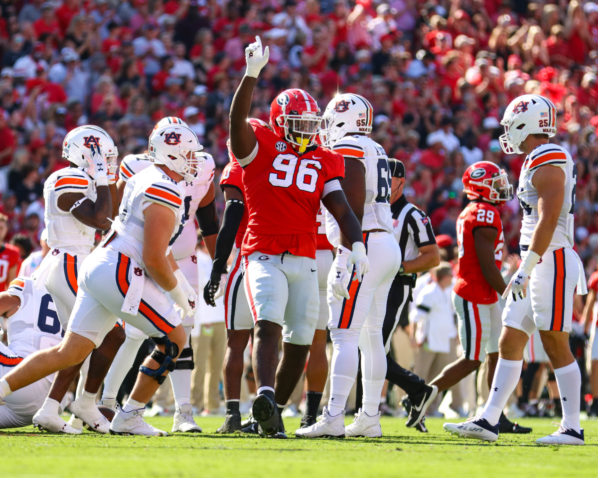 Georgia Football Grade Report: Defense Returns To Standards - Sports ...