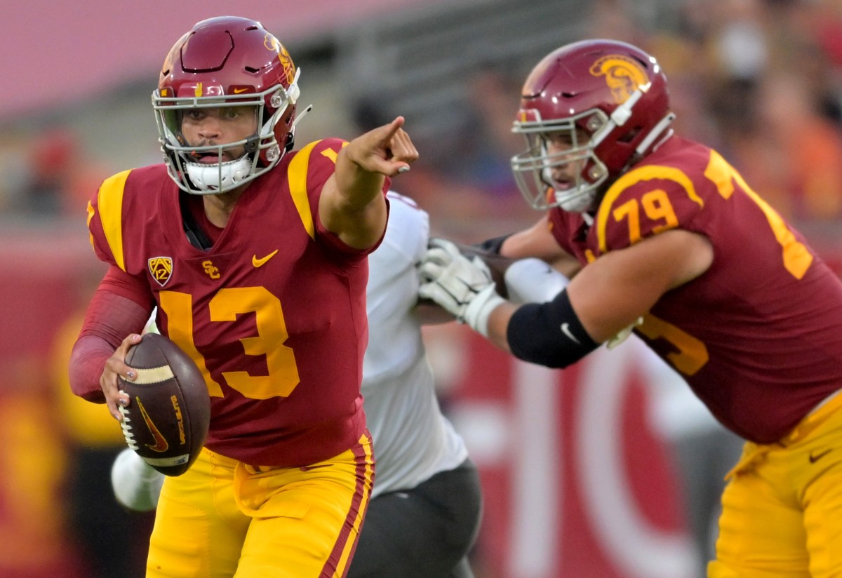 Pac-12 Football Notes: USC, UCLA Reliving 1988; Oregon Rolling