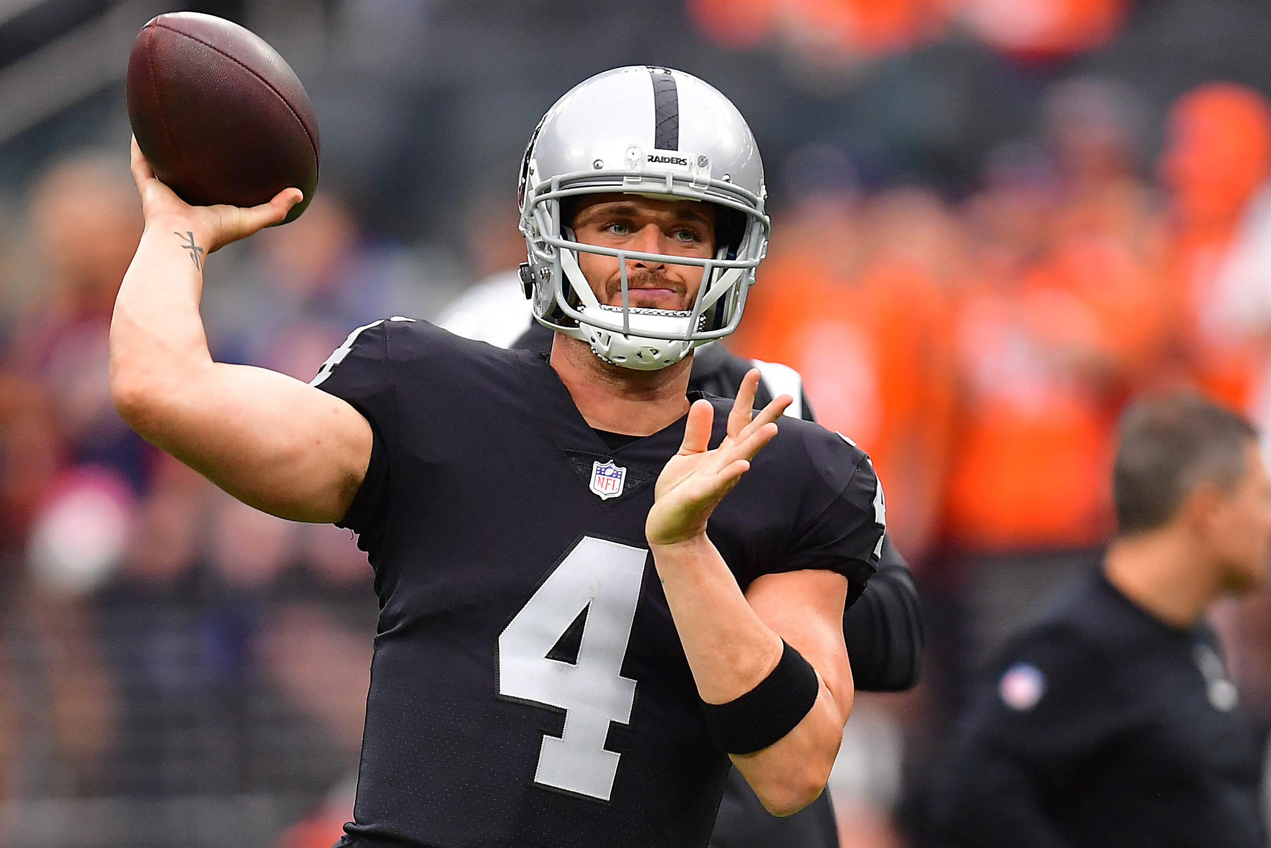 Mims' Monday Night Football Pick: Raiders vs Chiefs – Patrick Mahomes,  Derek Carr prop bets, over/under