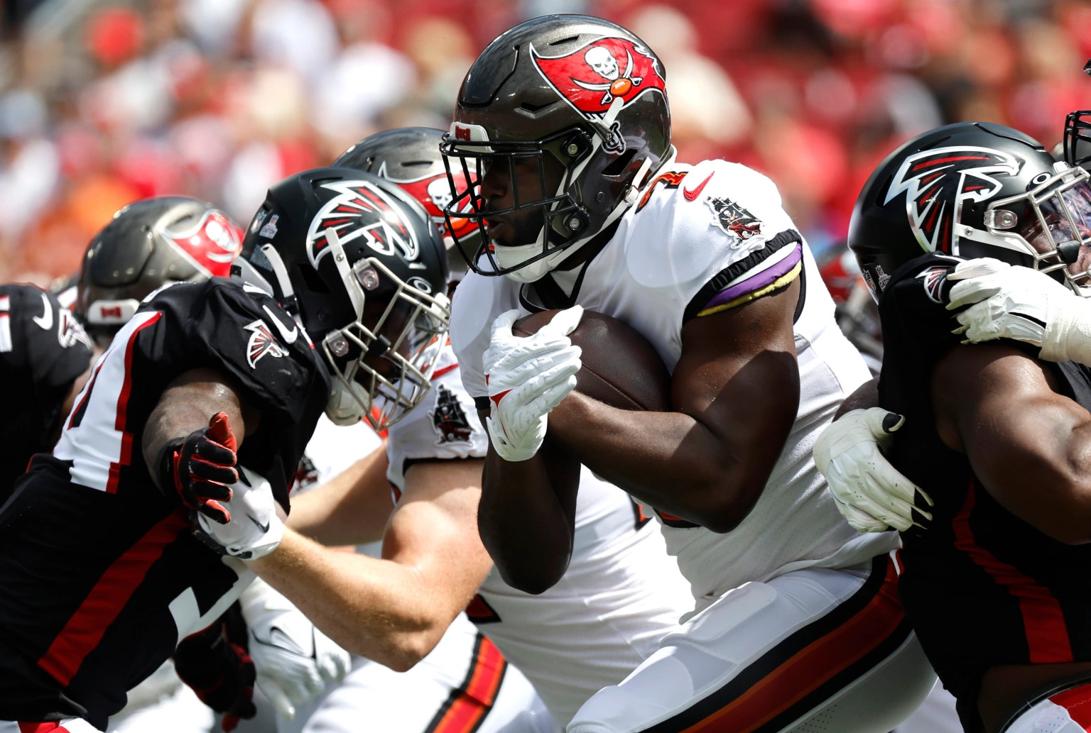 Bucs' comeback falls short in 34-29 loss at Atlanta