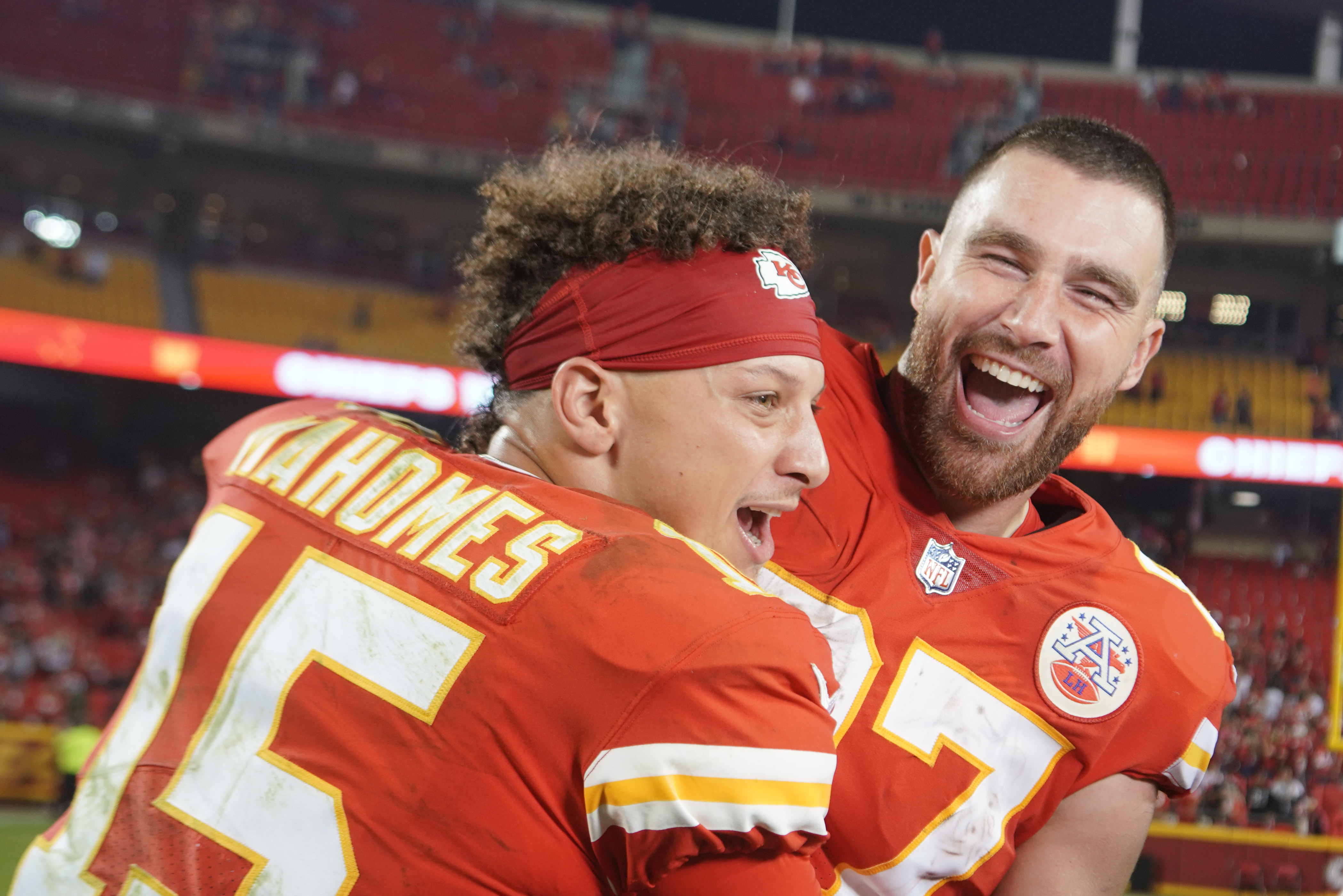 Tyreek Hill jealous of Patrick Mahomes and Travis Kelce's Super Bowl win  with the Chiefs?