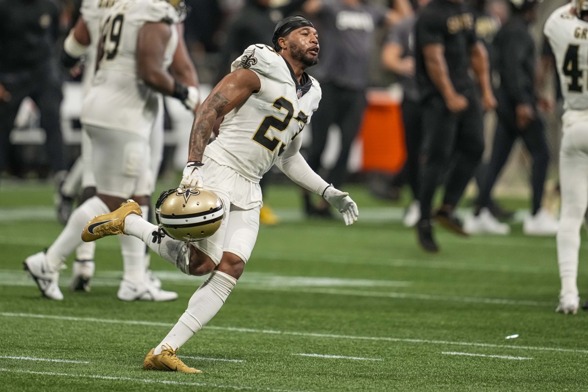 Marshon Lattimore leaves Saints game vs. Washington with ankle injury 