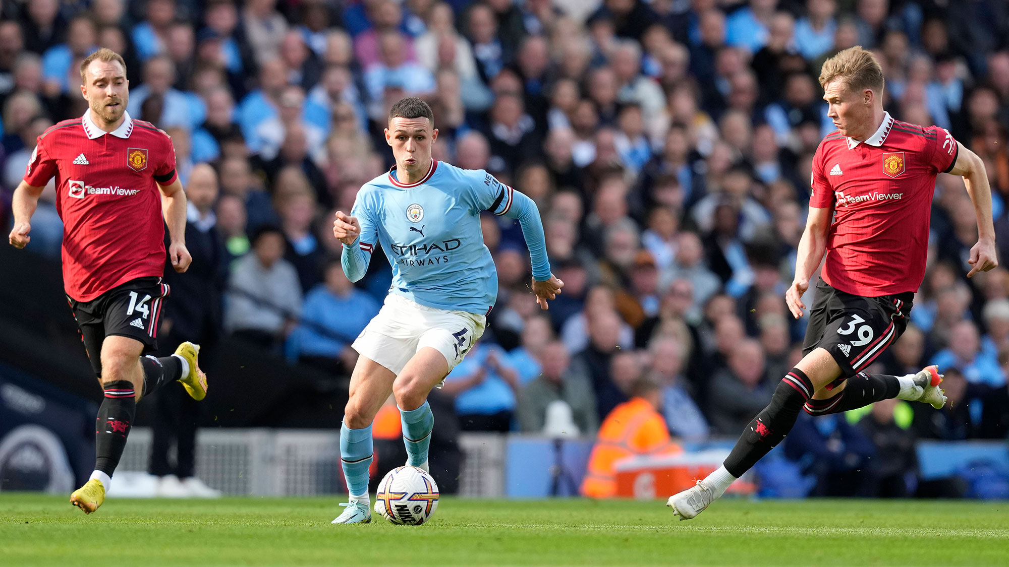 Phil Foden signs Manchester City extension through 2027 - Sports ...