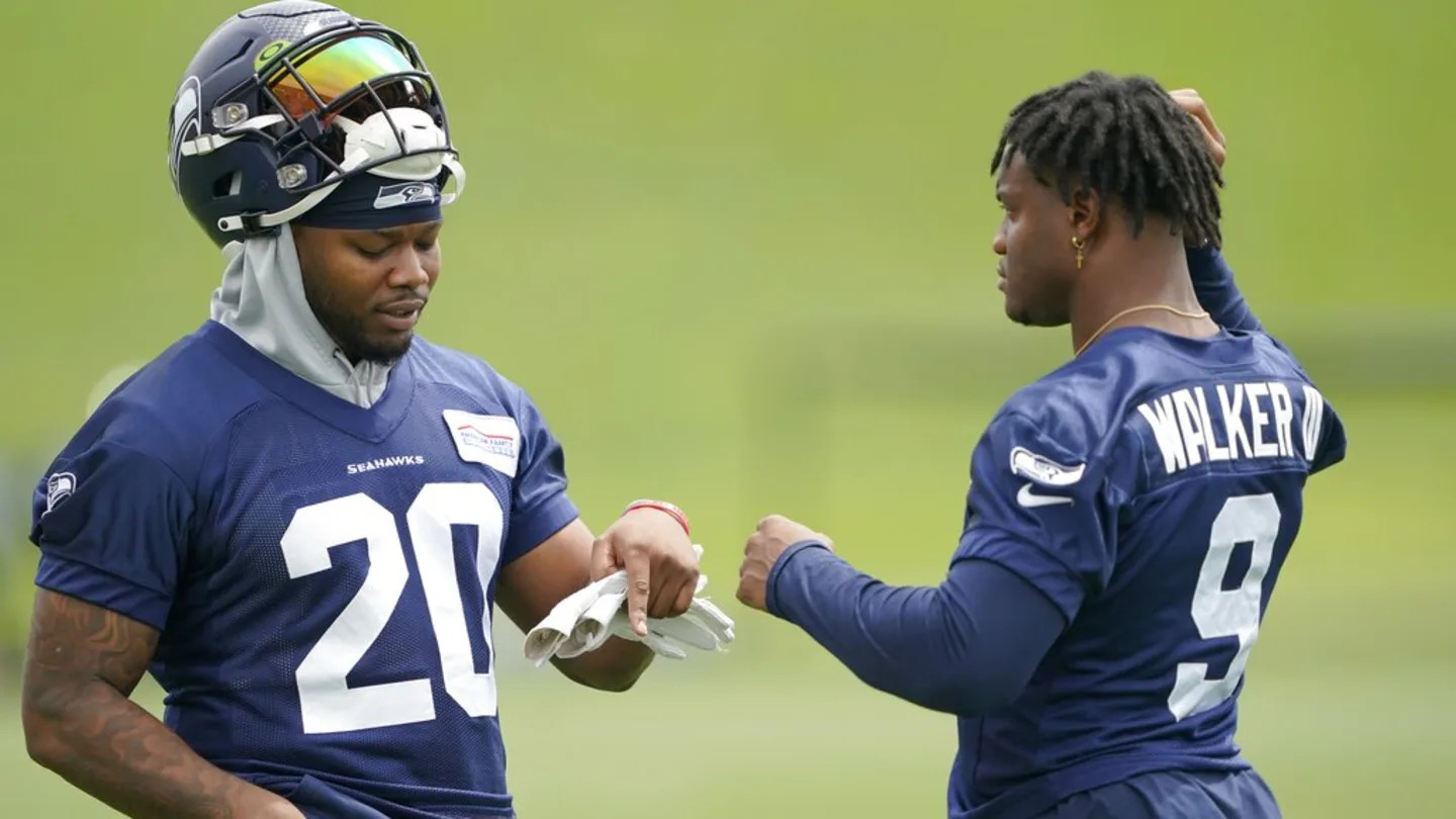 Rashaad Penny or Kenneth Walker III: Which Seahawks Running Back