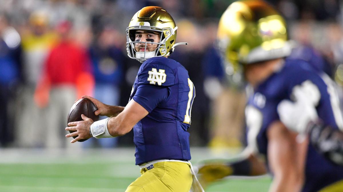 Notre Dame Must Speed Up Its Offensive Tempo, Not Slow It Down - Sports ...