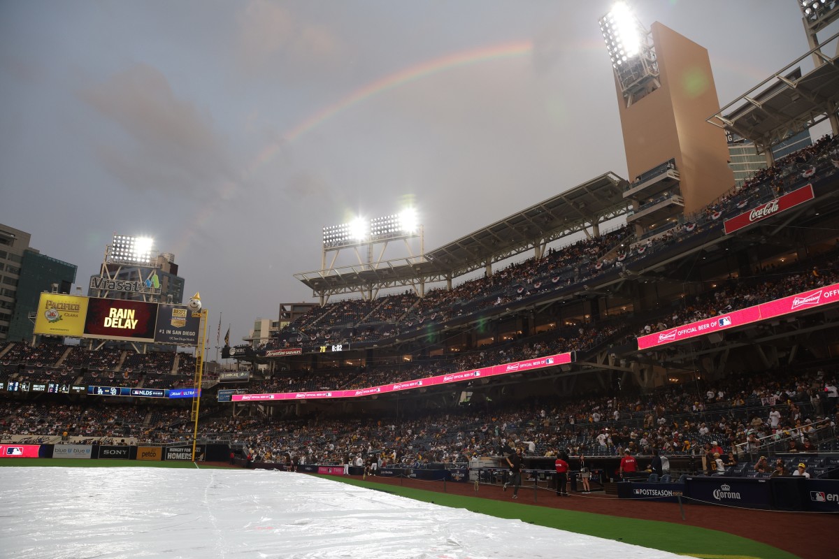 NLDS: Padres Beat Dodgers in San Diego to Take 2-1 Series Lead - The New  York Times