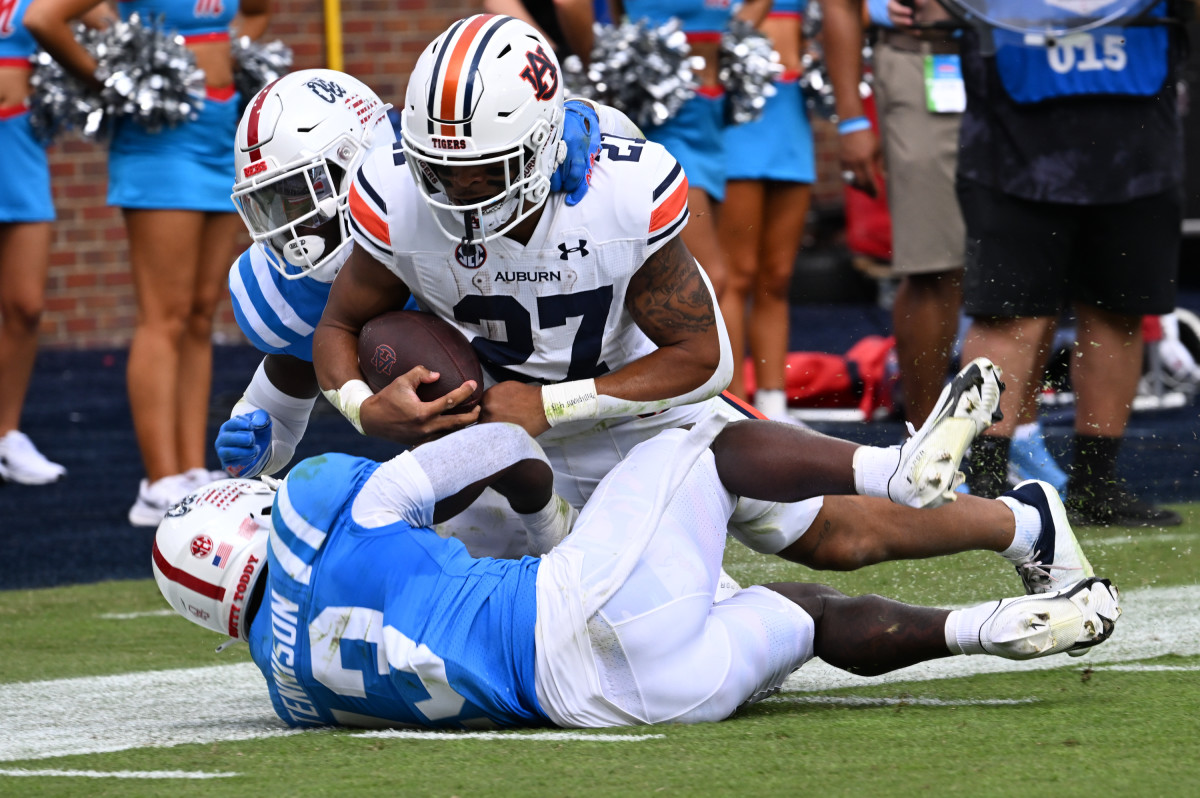 That one sucked': Ole Miss' surprise onside kick looms large for Auburn in  loss 