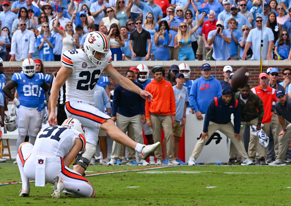 10/15/22; Oxford, MS, USA; Anders Carlson (26) kick during Auburn vs Ole Miss