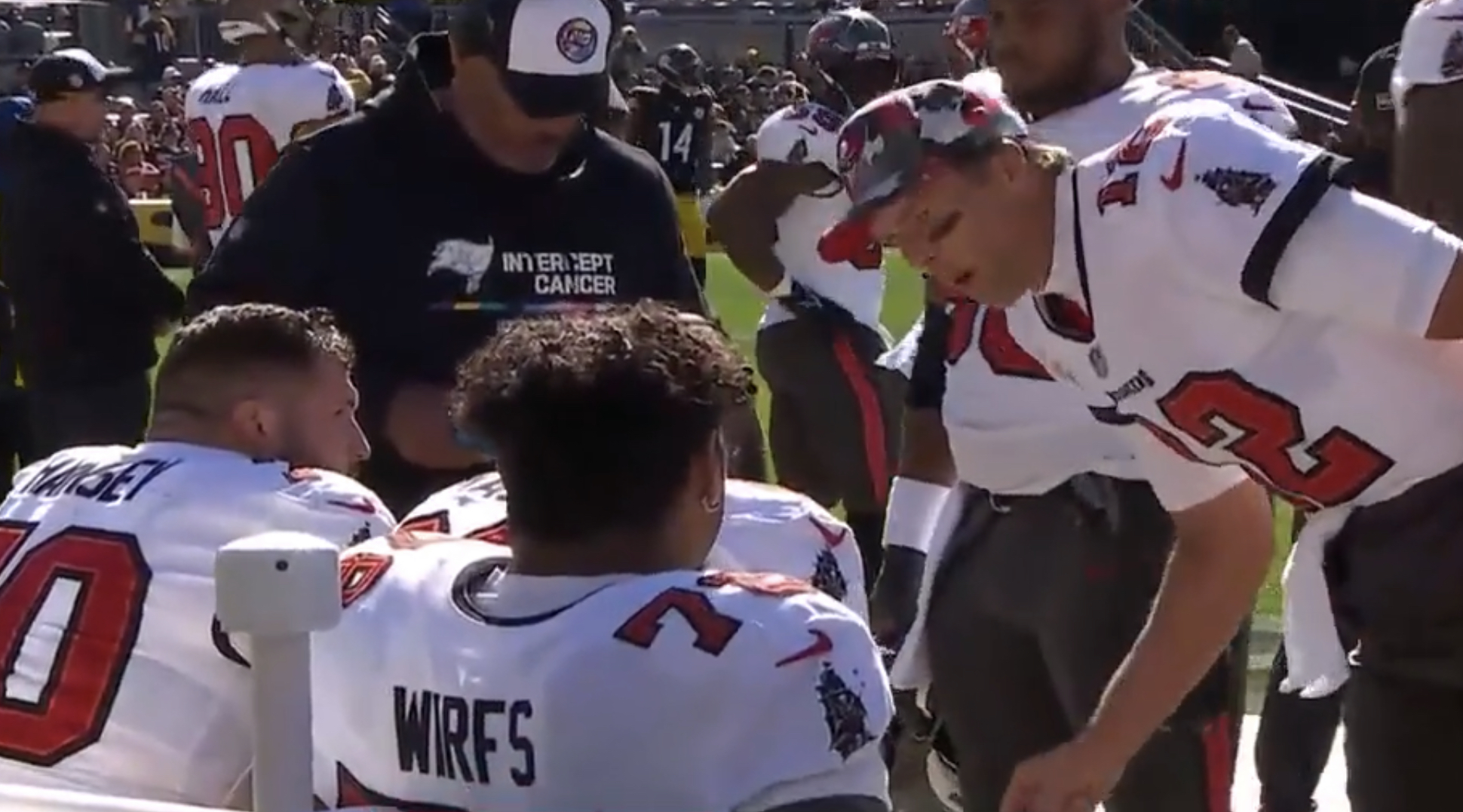 Video Tom Brady Goes Off Explicitly At Buccaneers Offensive Line Tampa Bay Buccaneers 8865