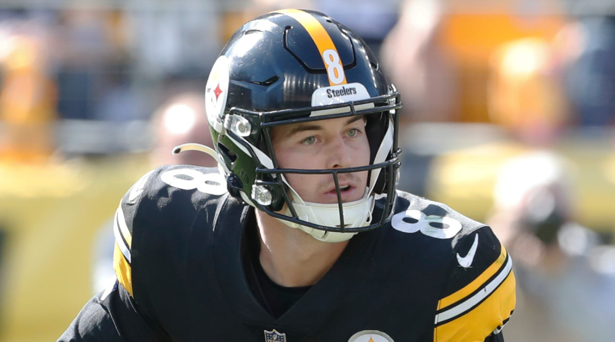 Steelers Rookie QB1 Kenny Pickett Details Why He Switched To Bigger, Uglier  Riddell Helmet