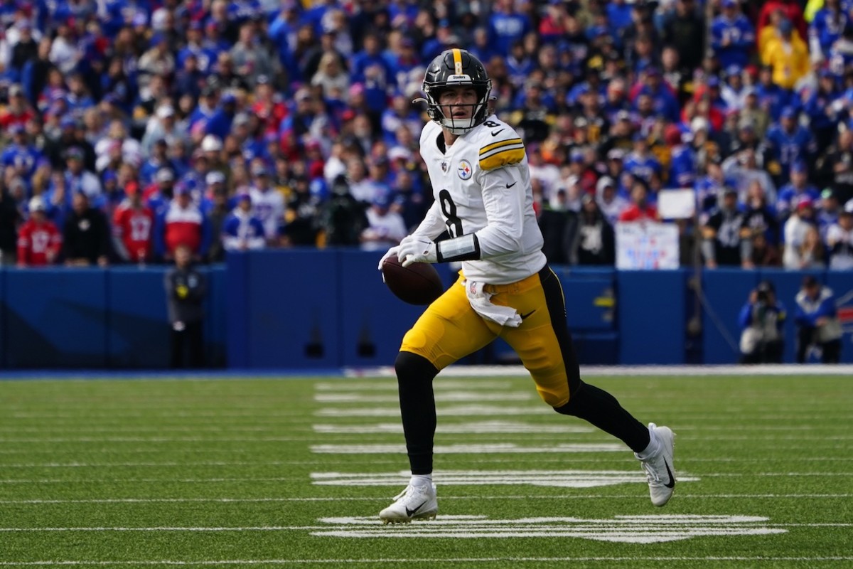 Steelers QB Kenny Pickett Introduced at Acrisure Stadium for First Time 