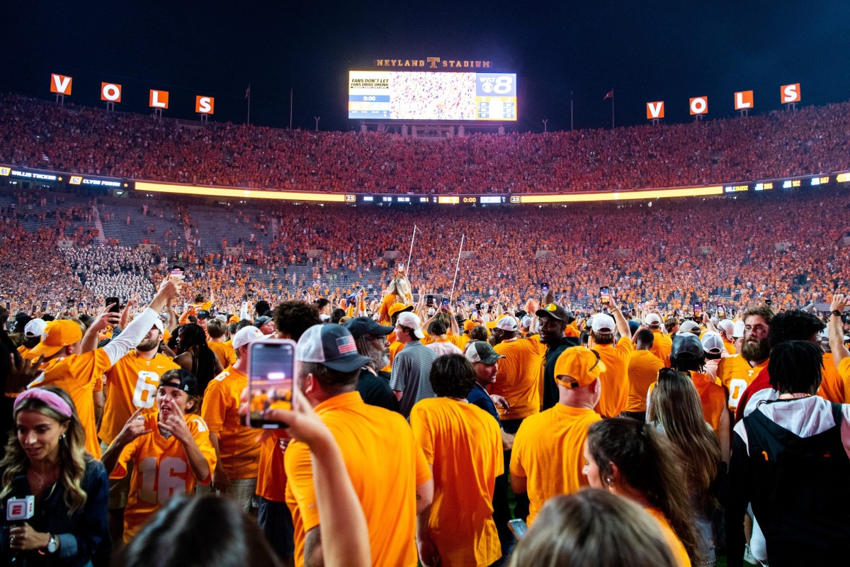 Kentucky-Tennessee Set For Primetime Kick in Knoxville