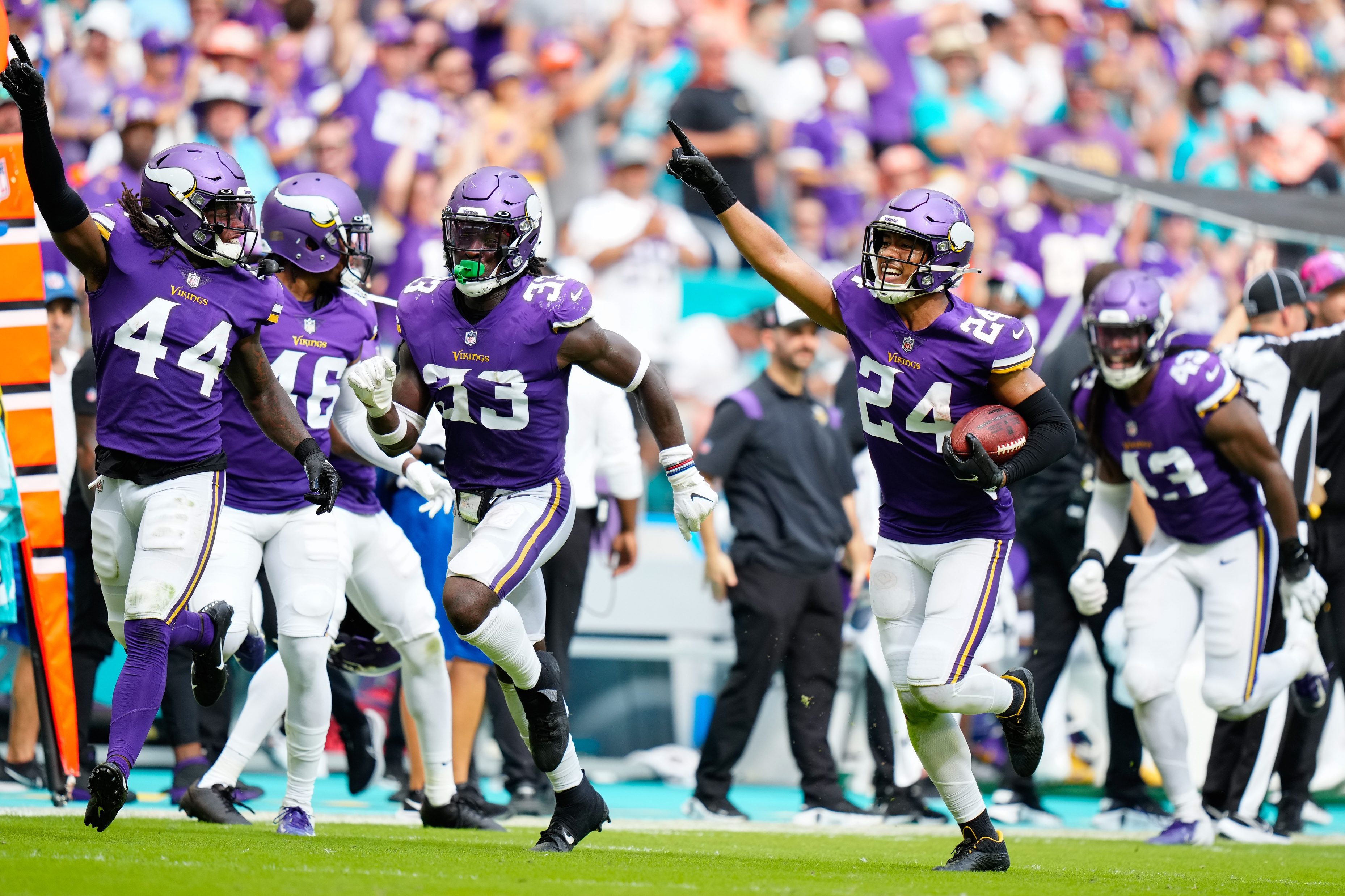 NFC standings: Vikings hold the No. 2 seed through four weeks - Sports  Illustrated Minnesota Vikings News, Analysis and More