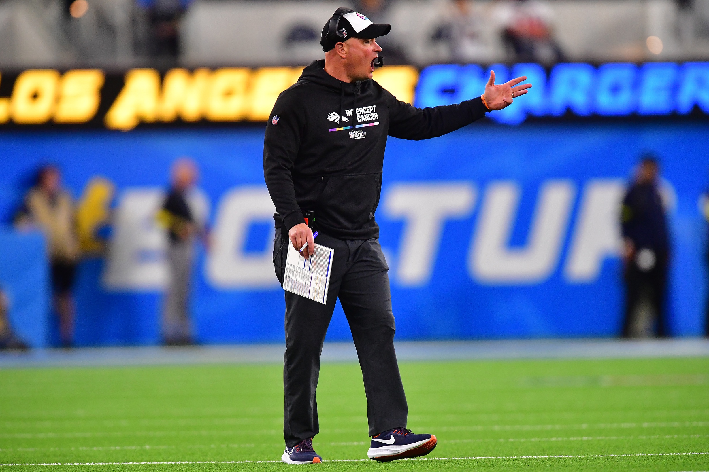 Denver Broncos HC Nathaniel Hackett Talks Giving Up Play-Calling Duties -  Sports Illustrated Mile High Huddle: Denver Broncos News, Analysis and More