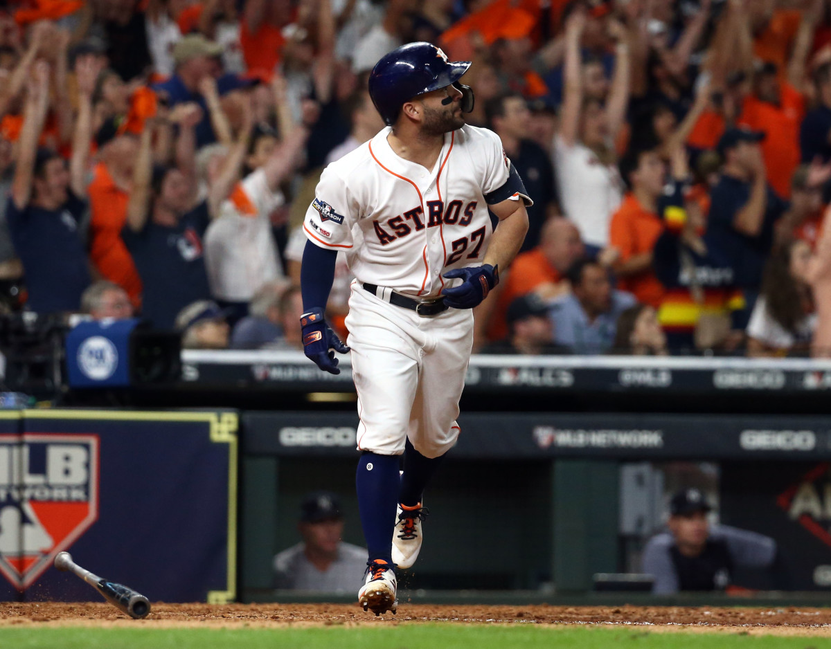 Houston Astros get last laugh after Jose Altuve caps 6-run inning by  walking off New York Yankees - ABC7 New York