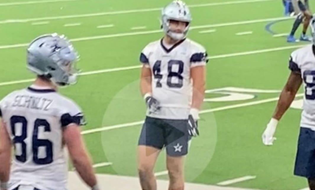 Arlington, Texas, USA. 11th Dec, 2022. Dallas Cowboys tight end JAKE  FERGUSON (87) goes in motion during the NFL football game between the  Houston Texans and the Dallas Cowboys on December 11