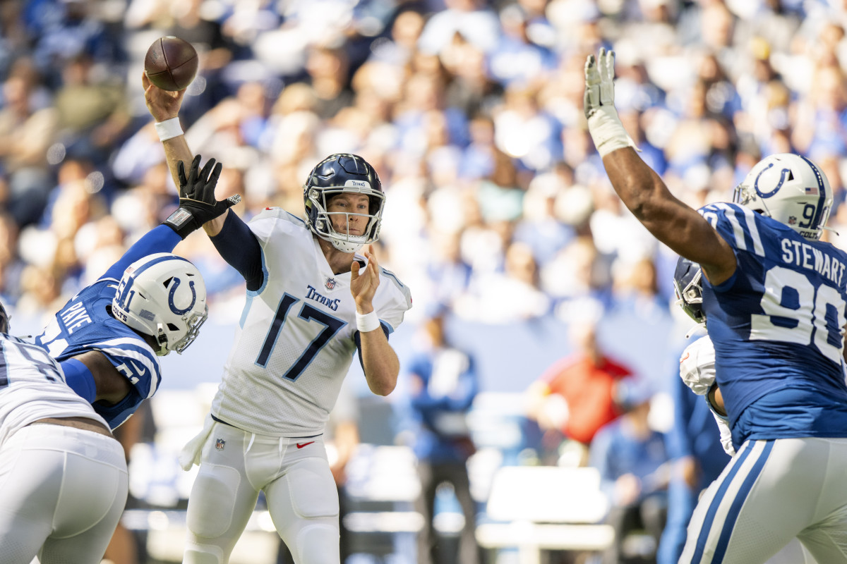 Tennessee Titans vs Indianapolis Colts - October 02, 2022