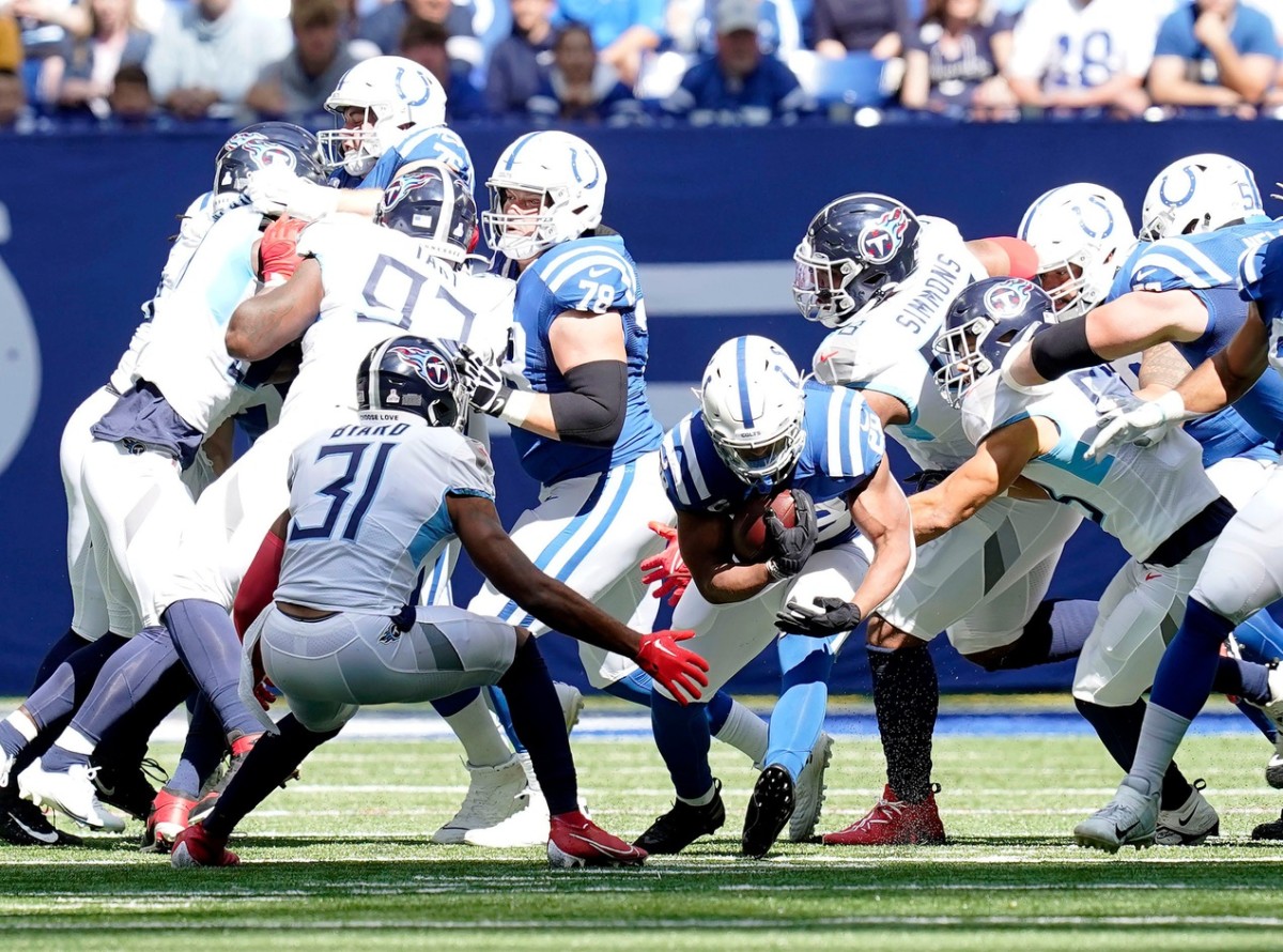 Indianapolis Colts vs. Tennessee Titans: Stats, takeaways, photos