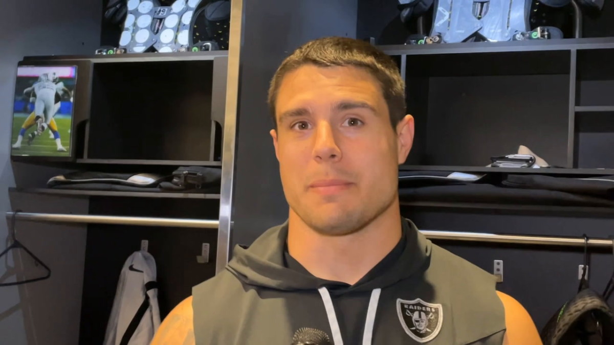 Raiders LB Blake Martinez suddenly retires, both TE Darren Waller and WR  Hunter Renfrow land on IR