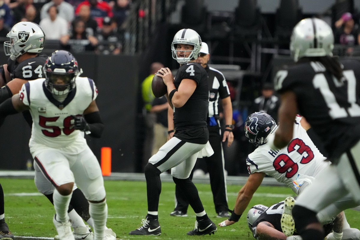 Josh Jacobs shreds Texans defense with 143 yards and 3 TD to give