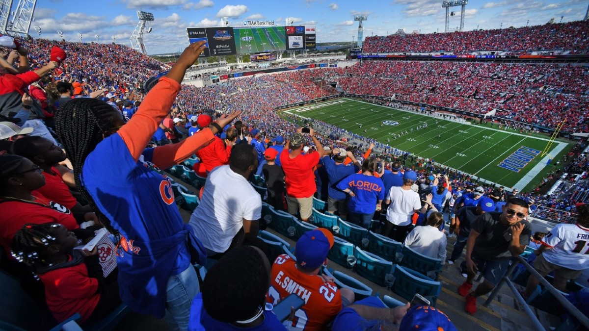 Tracking Betting Odds for Florida Gators vs. Bulldogs Sports