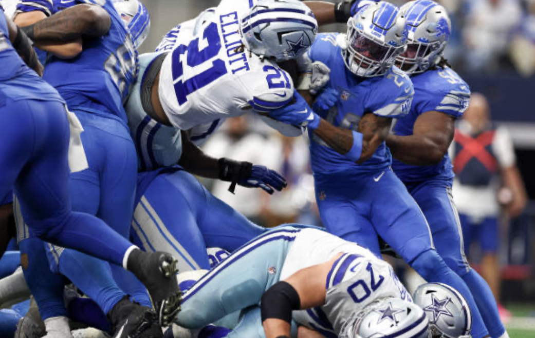 Cowboys RB Ezekiel Elliott Knee Injury As RB Scores 2 TDs Win vs. Lions ...