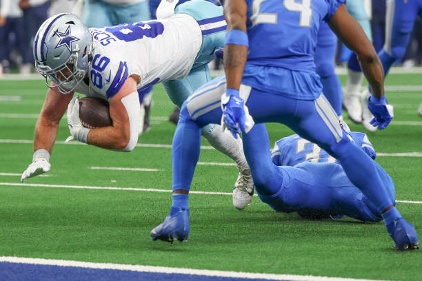 Cowboys TE Dalton Schultz continues to manage knee after injury scare vs.  the Lions