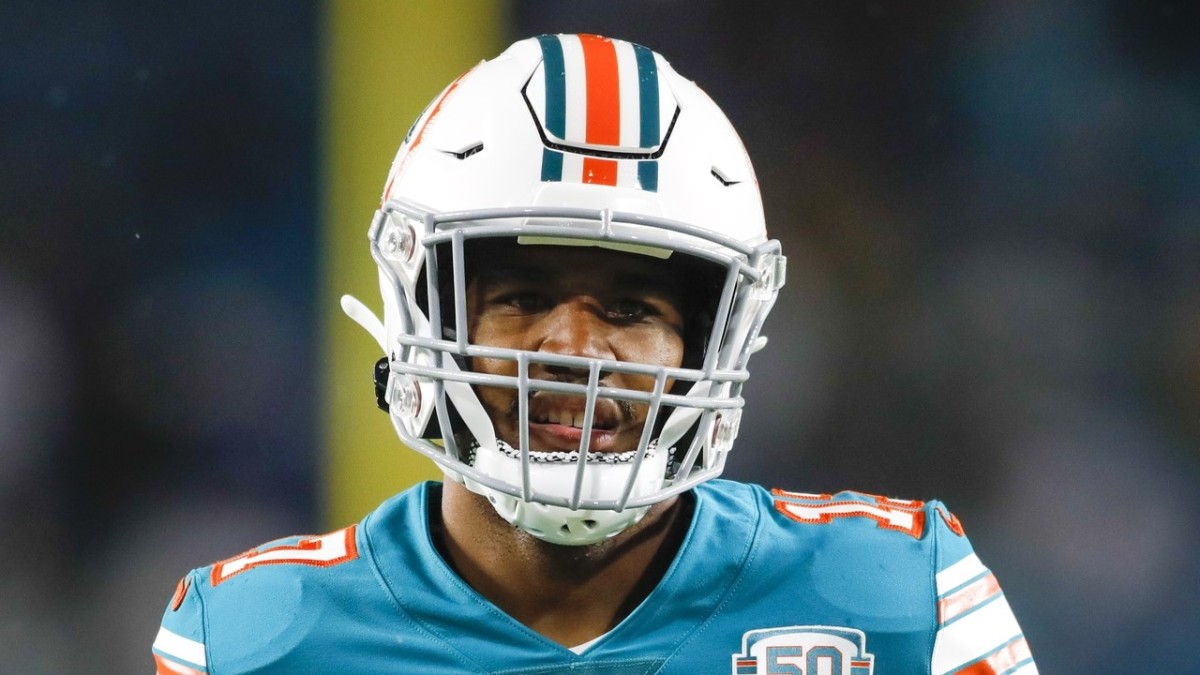 Miami Dolphins' Jaylen Waddle Is an NFL Rookie of the Year