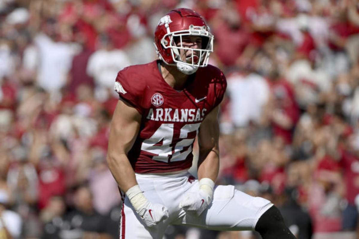 Razorbacks' Drew Sanders lasted until third round of NFL Draft - Sports  Illustrated All Hogs News, Analysis and More