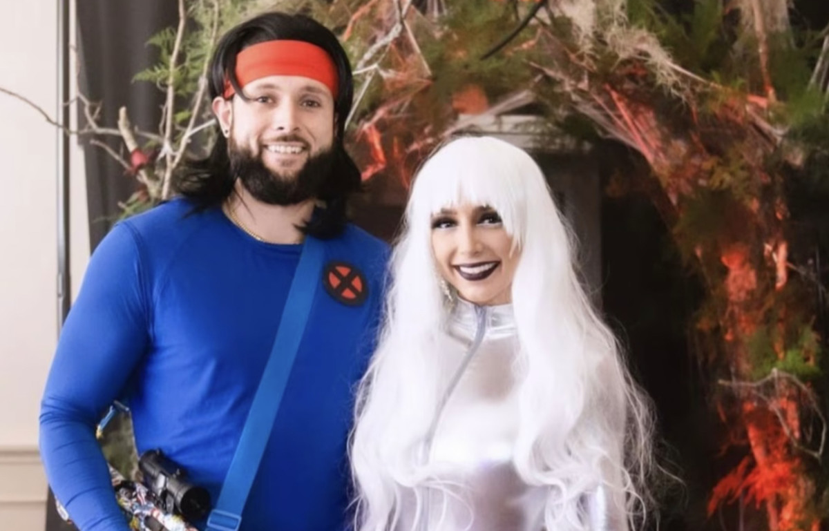 Josh Allen, girlfriend Brittany Williams enjoy Bills Halloween party