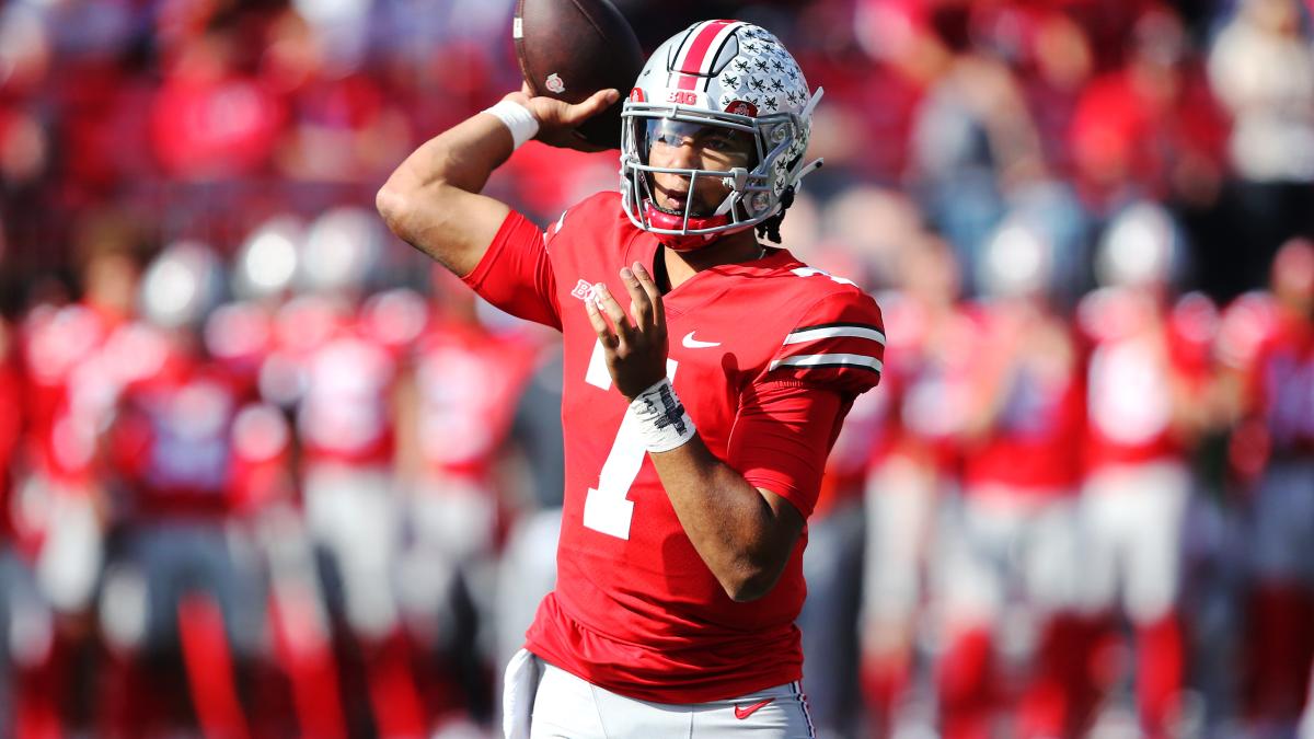 College Football Playoff - Ohio State QB Justin Fields is ready to grab his  moment - ESPN