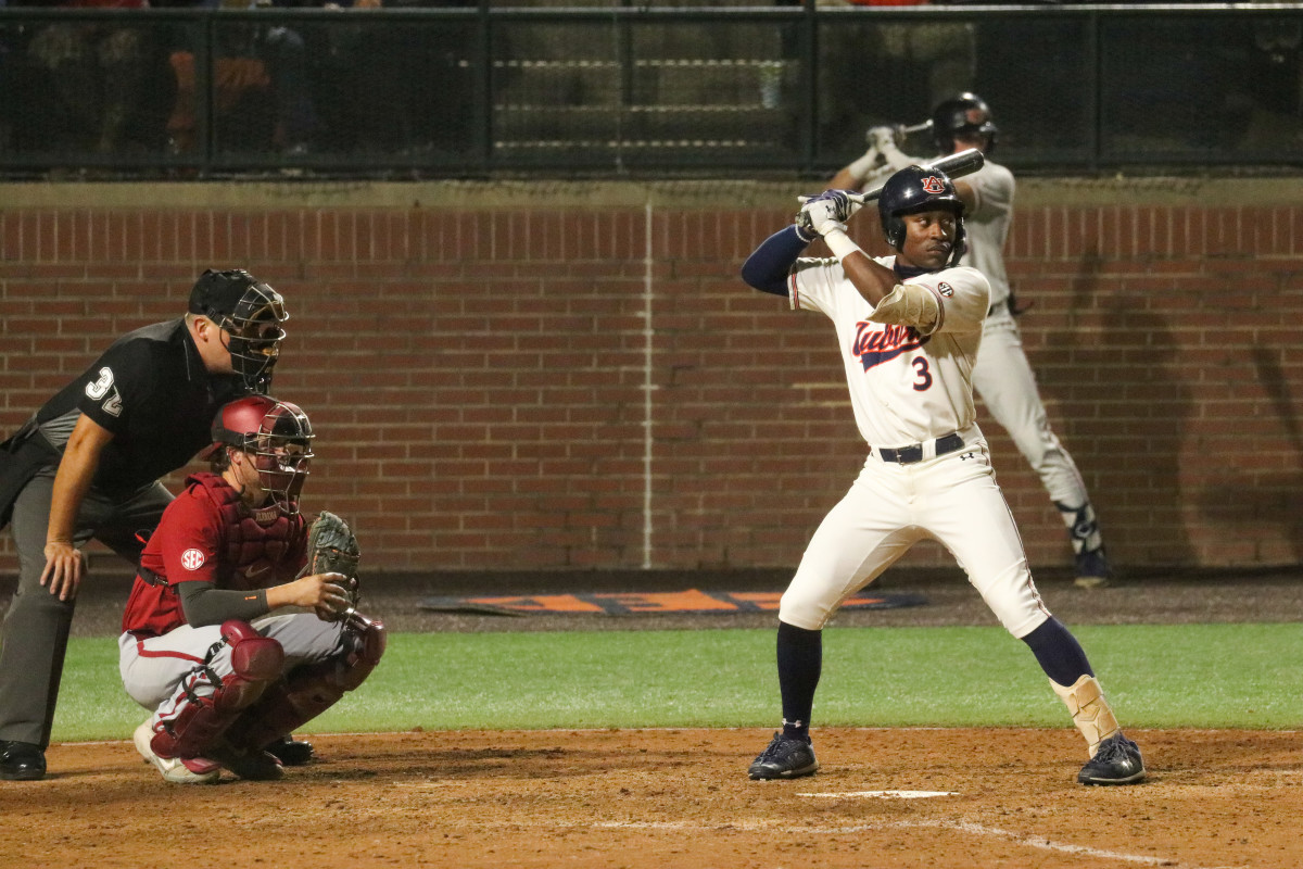 Chris Stanfield at bat for Auburn baseball.