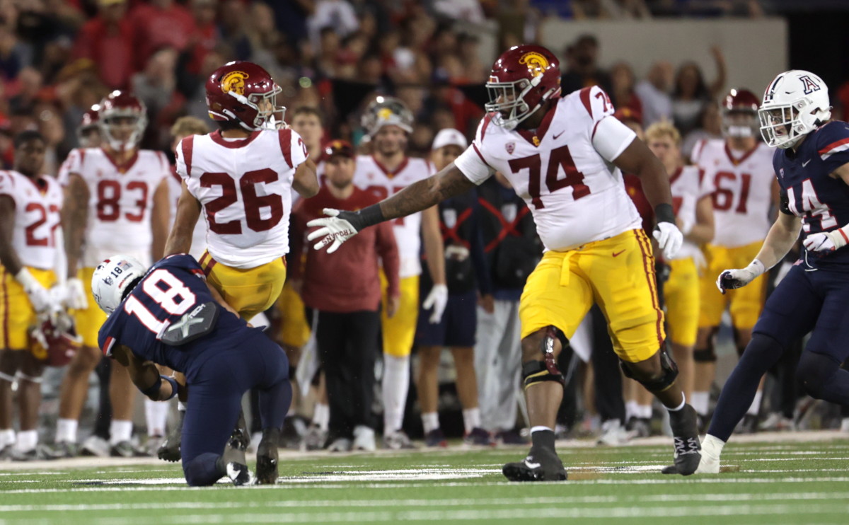 Look Best Usc Football Photos From Arizona Game Sports Illustrated Usc Trojans News Analysis 0804