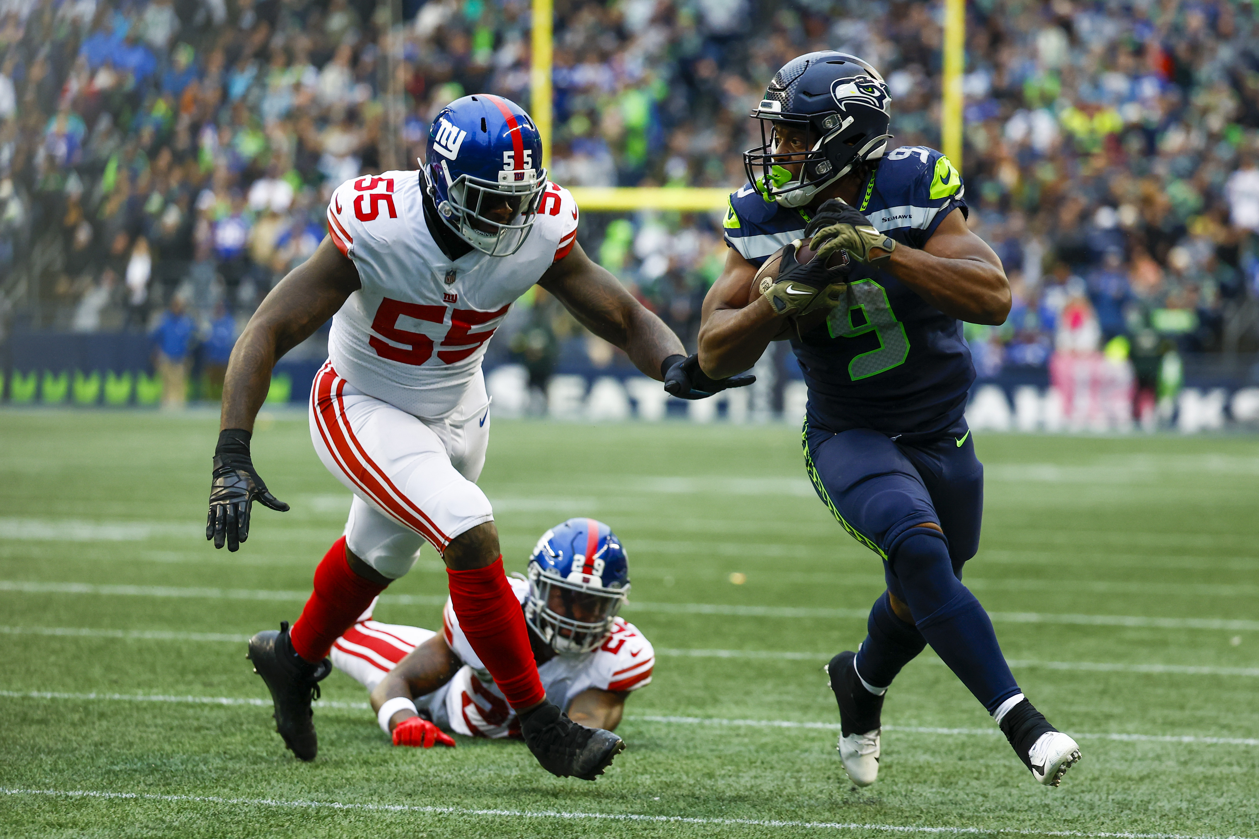 Seattle's defence dismantles the New York Giants as Seahawks win 24-3