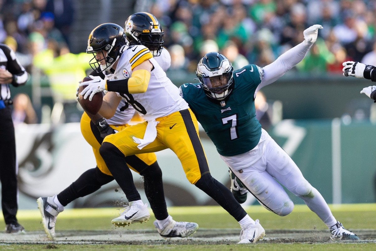 Kenny Pickett Says Pittsburgh Steelers Are 'Insane' Not To Make Changes ...