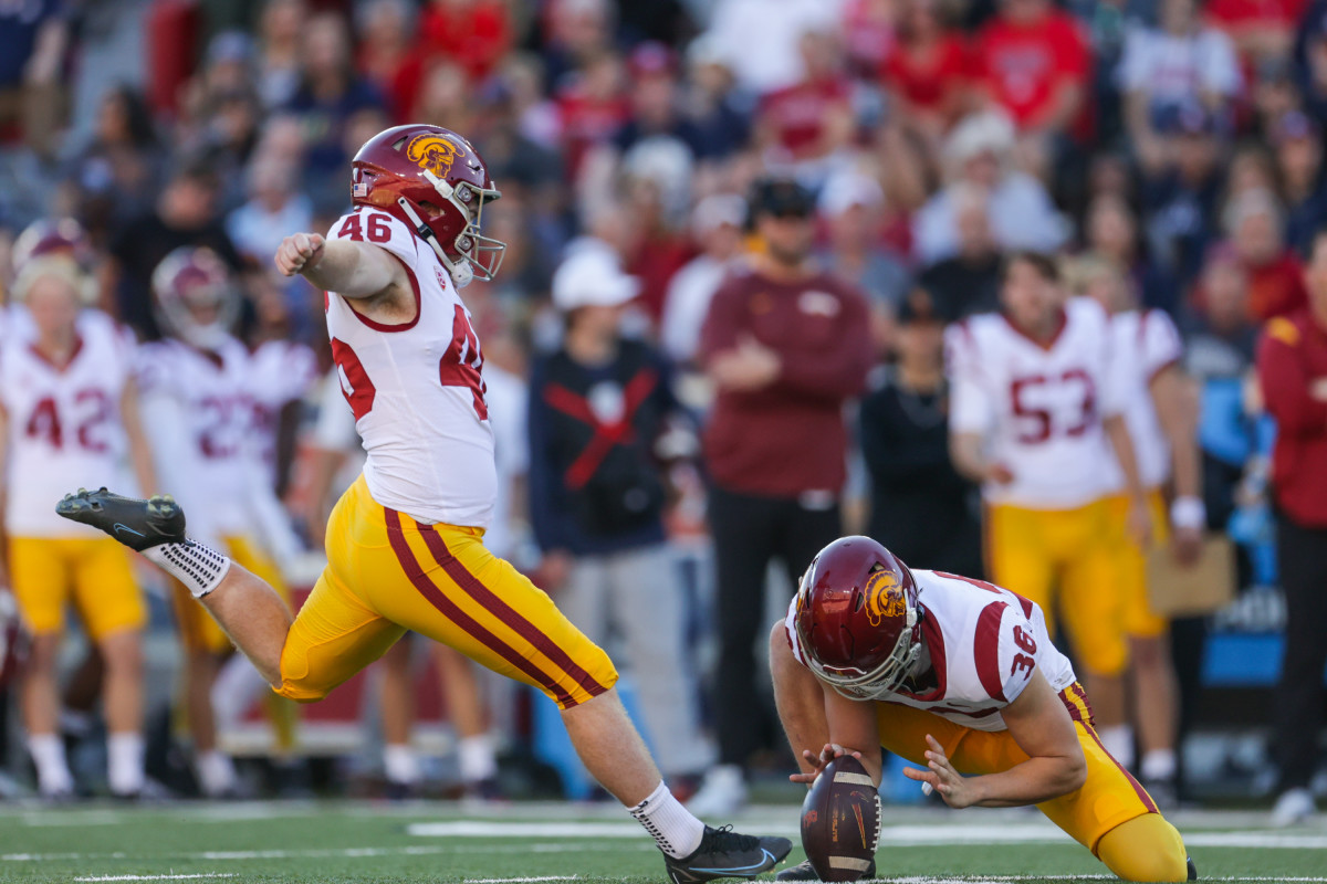 usc trojans football arizona pac-12 19