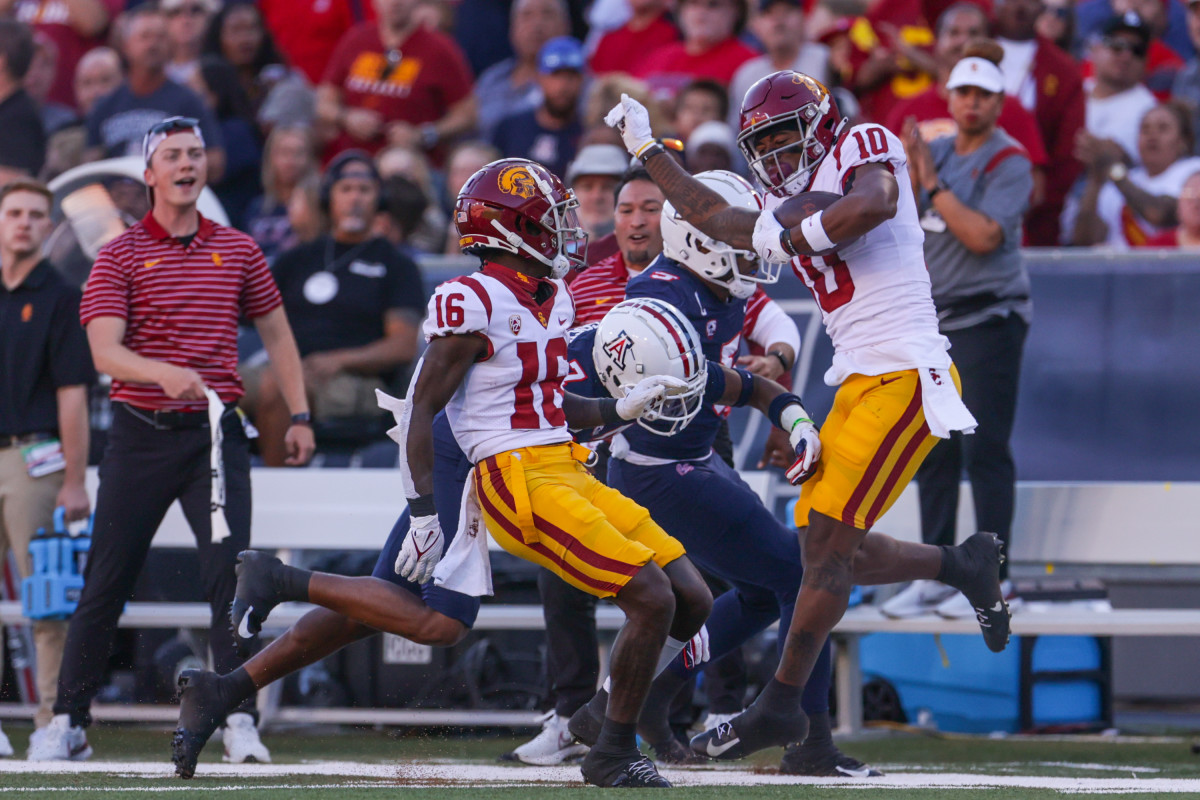 usc trojans football arizona pac-12 25