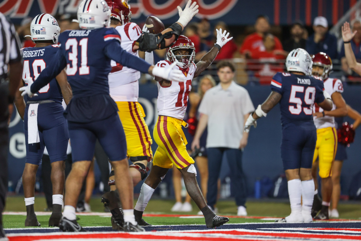 usc trojans football arizona pac-12 56