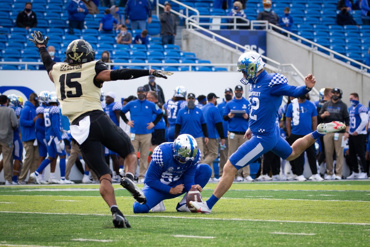 Kentucky-Vanderbilt Set For Noon Kick in Lexington