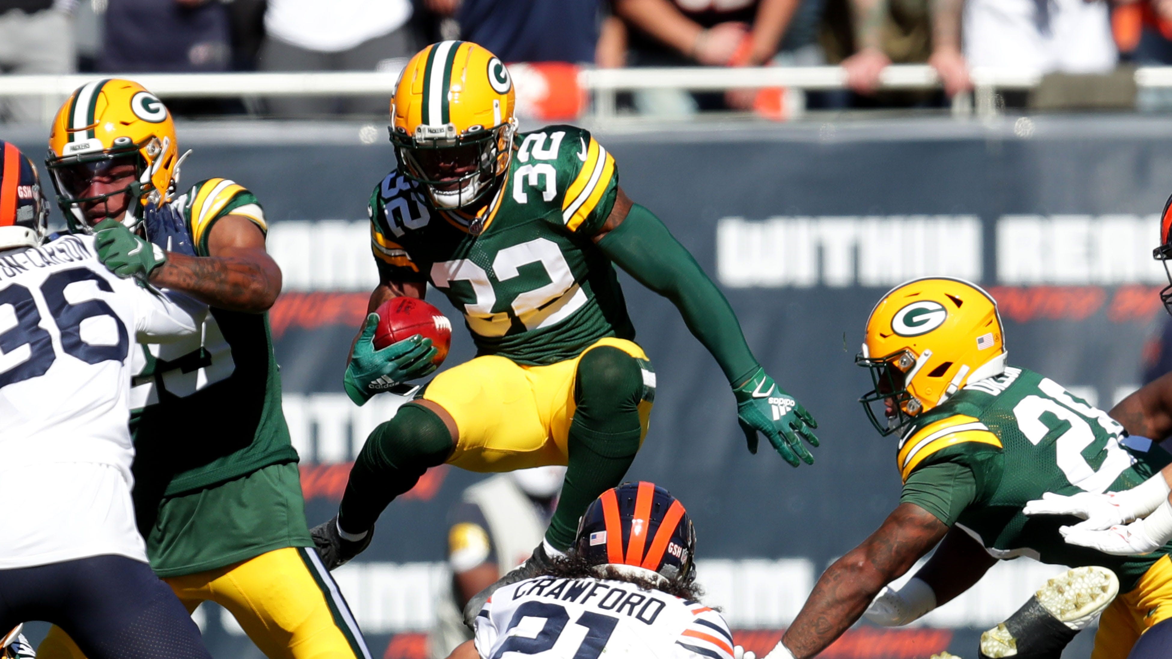 Green Bay Packers kick returner Kylin Hill's sick sideline hurdle  punctuates explosive 41-yard kick return