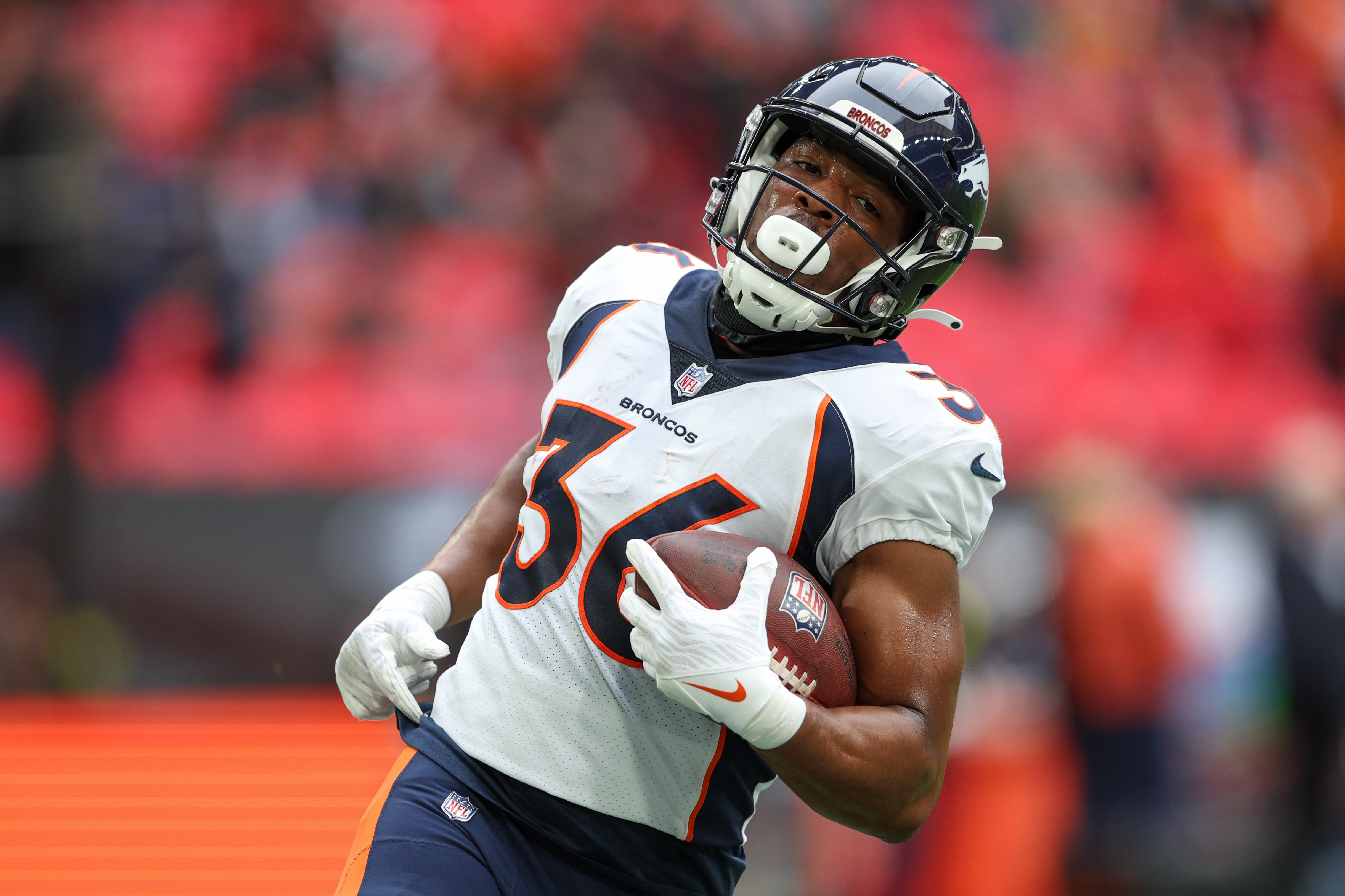 Broncos Re-Signed RB Devine Ozigbo To Practice Squad